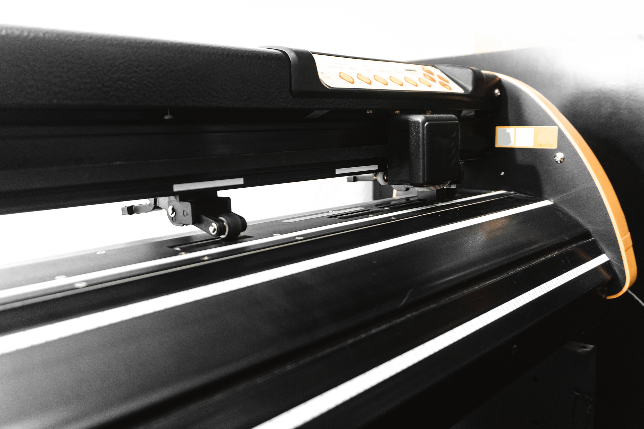 machine cutting plotter.